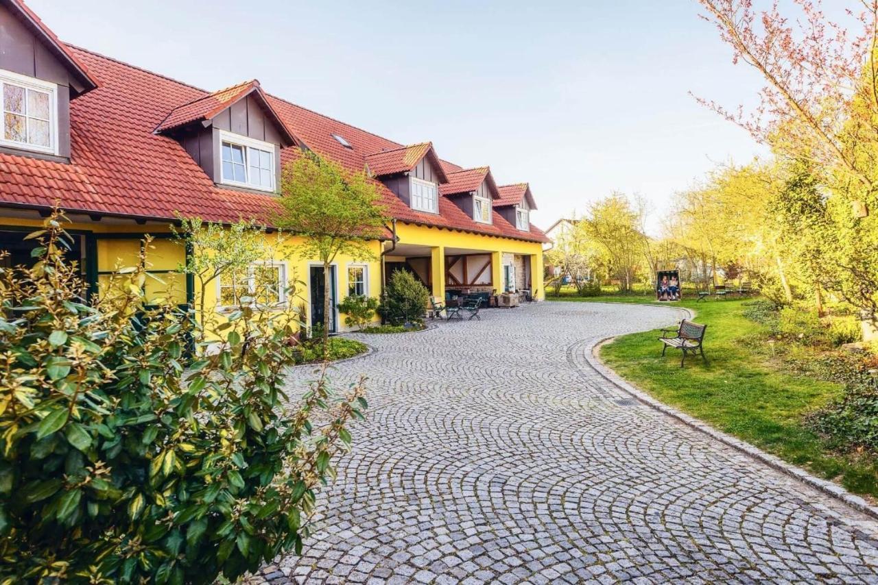 Pension Sankt Urban ซอมเมอร์อาค ภายนอก รูปภาพ