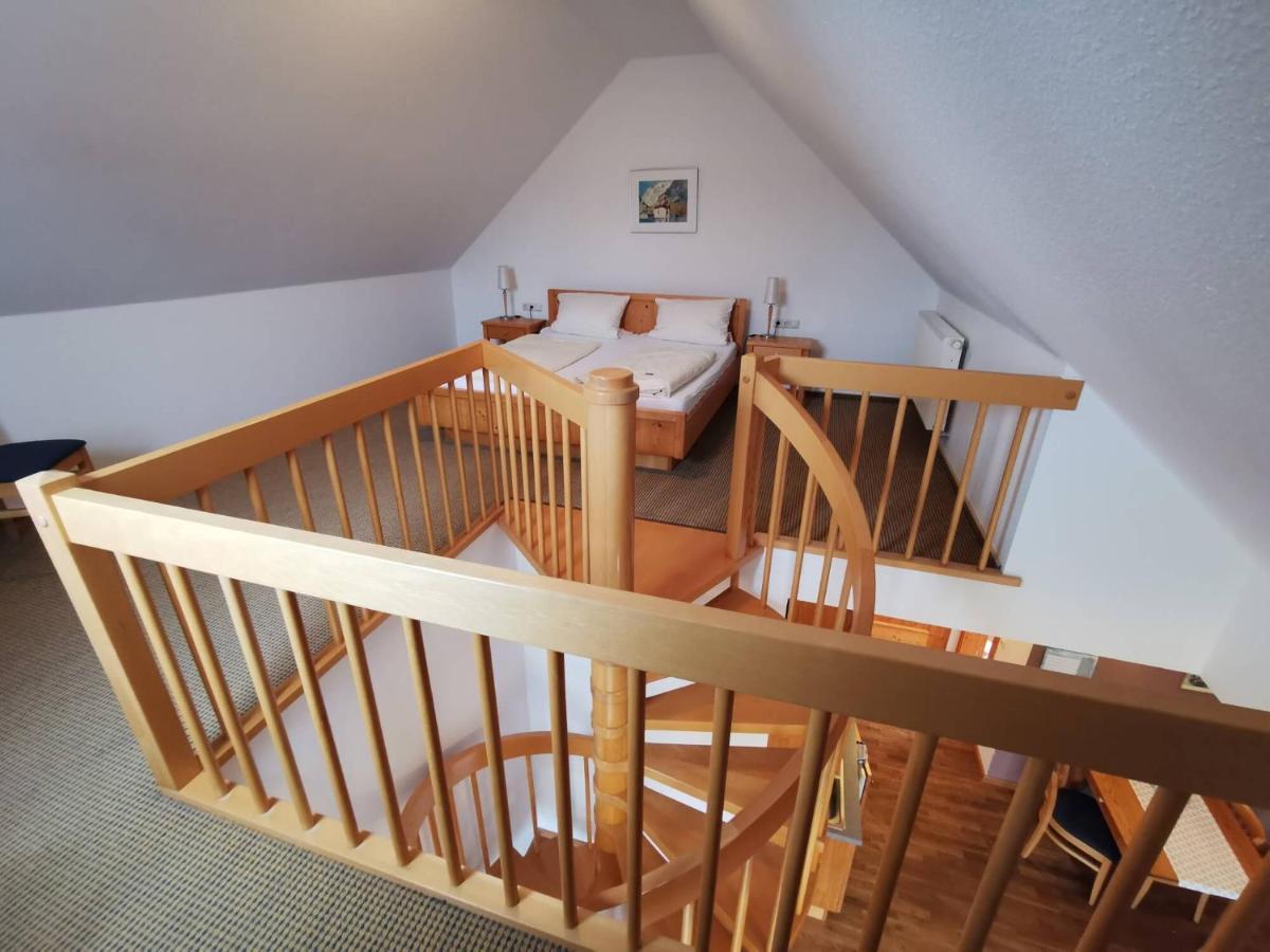 Pension Sankt Urban ซอมเมอร์อาค ภายนอก รูปภาพ