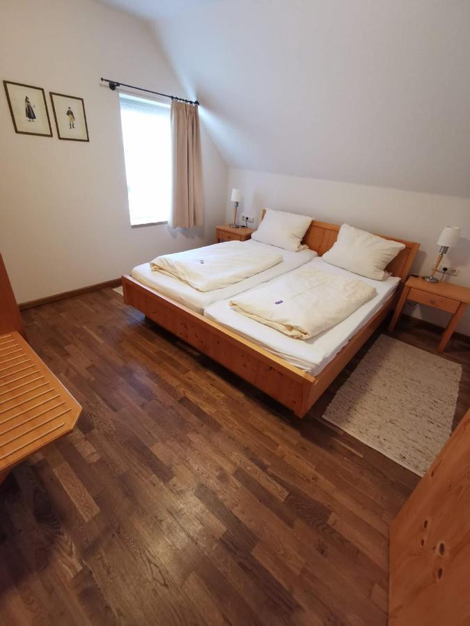 Pension Sankt Urban ซอมเมอร์อาค ภายนอก รูปภาพ